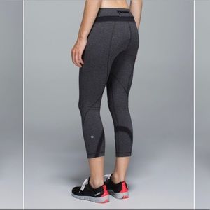 Lululemon Run: Inspire Crop II Herringbone size 8